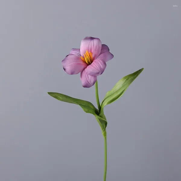 Flores decorativas arranjos de tulipa realistas de estilo nórdico Arranjo de flor de seda falsa para a sala de decoração de festa de casamento