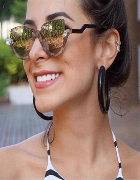 Moda Cat Mirror Mulher Sunglasses Designer de marca Vintage Cateye Luxury Crystal Sun Glasses Feminino Gradiente Frames6793008