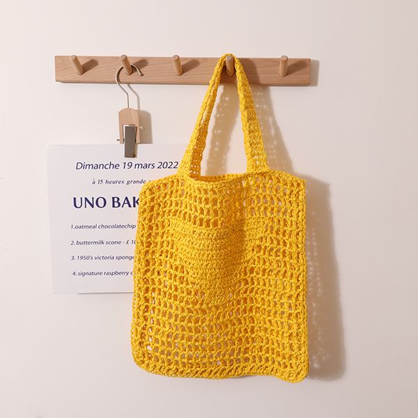 Raffias Hollow Straw Beach Designer -Tasche Dreieck Luxurys Handtasche Weave Shopping Tte Travel Weekend Bags Frauen -Sommer -Unterarm Umhängetasche