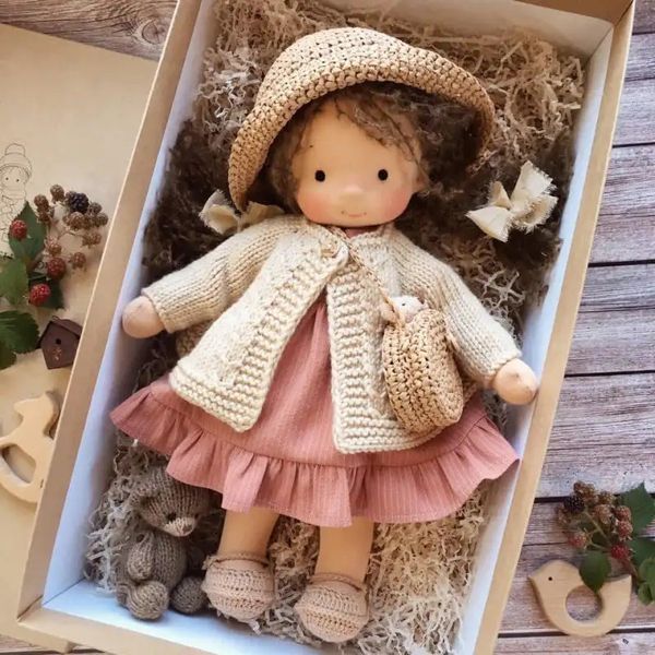 Handgefertigte Waldorf Puppe Plüsch Babypuppe Waldorf Astoria Plüsch Doll Kleidung Weiche Puppe süße kleine Mädchen Rag Weihnachten Geburtstagsgeschenk 240407