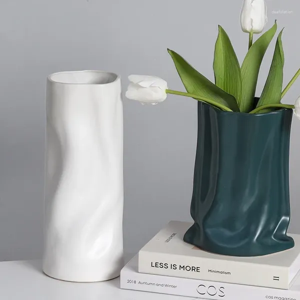 Vasi DECORAZIONI DELLA TABELLA SUGGERIMENTO 2024 LUCE NORDICA LUGO DI LUGO DI LUGO DI LUSSO ORNAMENTI DI VASE DELLA CERAMICO