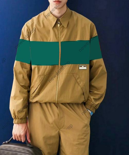 Sonbahar Tasarımcı Erkek Ceketler Erkekler Birleştirme Baskısı Baskı Ceket Rüzgar Dergisi Ceket Adam Mektup Baskılı Katlar Sokak Giyim Luxurys Uzun Kollu Haki Kumaş