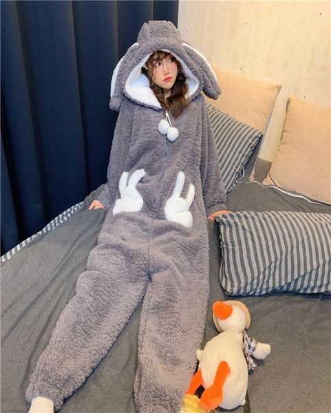 Pijama de pijama espesso de inverno Mulheres de pelúcia quente Kawaii Rabbit One Piece Cosplay Bunny Homewearwear Levesuit Costume 3835321