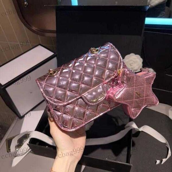 CC Luxury Brand Shiny Women Designer Clay Bag с звездной монетой кошелька Патентная кожа золотое оборудование кросс -пакеты на плечо сумочка 19 см. Золото/серебряные вечерние сумки