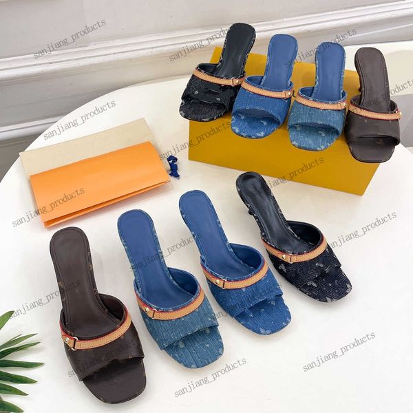 Designer Sandalen Denim Blue Pantoffeln für Frauen luxuriöse High Heels abfallende Absätze dicke Sohlen sexy Vintage Pool Folie Blumen Leinwand Kleidschuhe berühmte Marken -Trainer