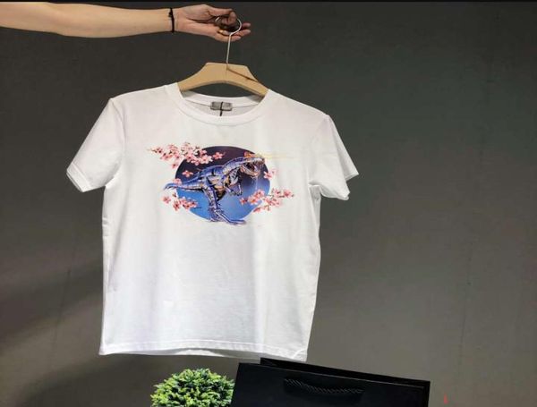 Men Designer T Camisetas Tshirts de luxo com letras da marca Solid Color Mangas curtas Impressão de dinossauros Moda Mulheres Tops Roupas x6210463