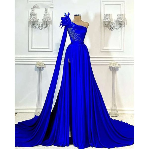 Split sexy Prom Blue Side Royal Kleider Eine Schulter lange satinfeder formale Abendkleider Perlen eine Linie Speziales OCN Kleid für Frauen 2022