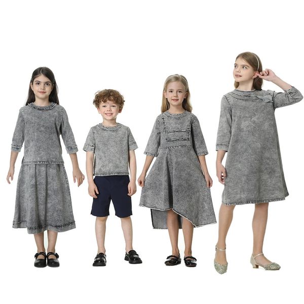 AP Yıkanmış Kot Elegance Koleksiyonu SS24 Kızlar Elbise Çocuklar Giysileri Erkek Kız Set Kot Sıradan Aile Eşleştirme Giysileri 240403