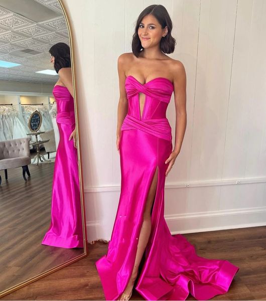 Fuchsia Satin Meerjungfrau Abendkleid 2024 Falten sexy hoher Schlitzfischschwanz Lange formelle Geburtstagsfeierkleider Prom Kleider Robe de Soiree