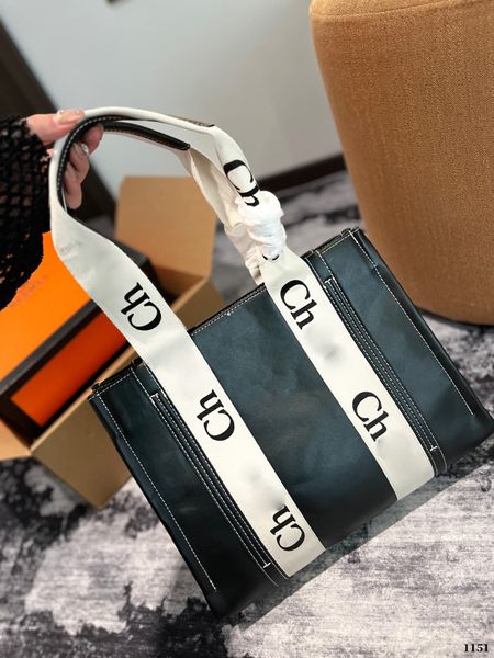 2024 Bolsa de grife de designer Bolsas de bolsas de compras lenhas para a cidade de caminhada da cidade linho de linho de praia grandes sacolas de luxo viagens de luxo bolsa de ombro crossbody saco de ombro