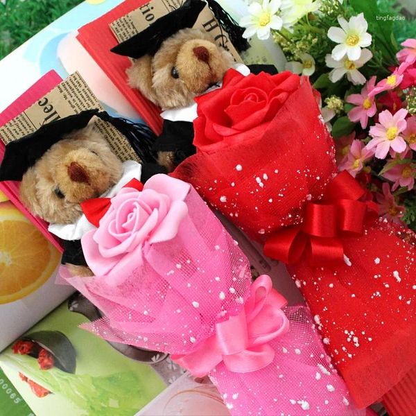 Flores decorativas 1pc Urso Urso Sabão de flores de flores de rosa Cartoon Bouquet PhD Great Graduation Gre presente para crianças da escola aberta do dia de Natal