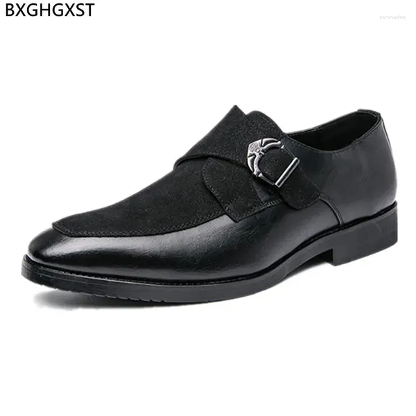 Sapatos de vestido Mocassins pretos Men Tassels Slip Formal On Brogue Man Designer Office para 2024 Chaussure Homme Zapatos