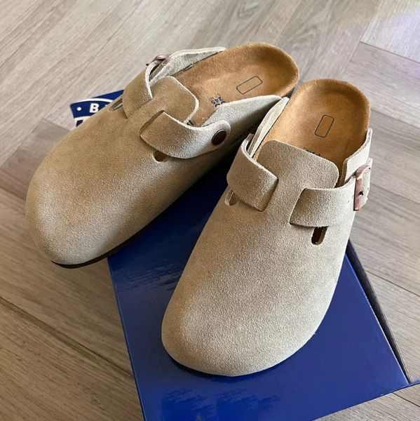 En iyi yaz Sandale Bayan Erkek Tasarımcı Ayakkabı Kaydırıcıları Bostonlar Süet Cork Düz Tazz Deri Deri Lüks Sandal Katırlar Loafer Slayt Slayt Celtics Açık Mekan Günlük Ayakkabı