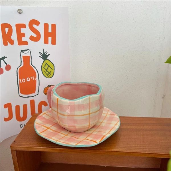 Tazze da caffè retrò con vassoio prateria chic plaid plaid piastra pomeridiane tè in ceramica a strisce dipinti a mano