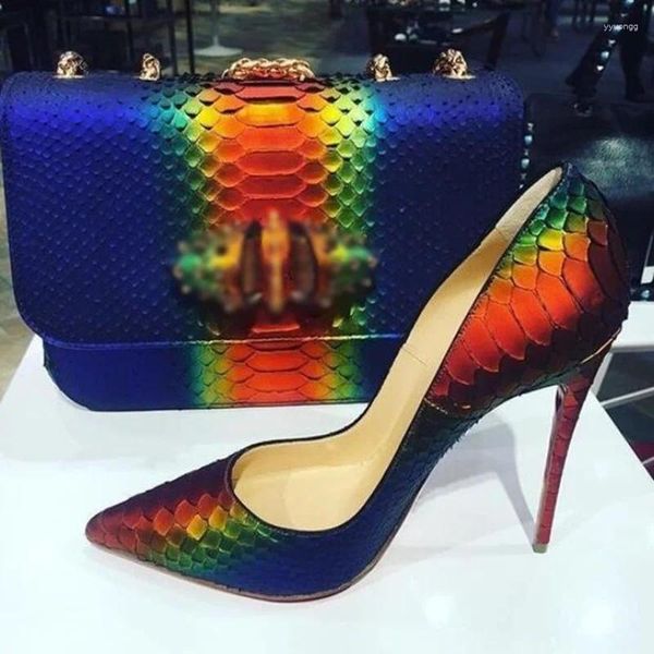 Elbise ayakkabıları yanardöner yılan derisi yüksek topuk pompaları python baskılı karışık renkler patchwork 12cm stiletto topuklu ziyafet partisi