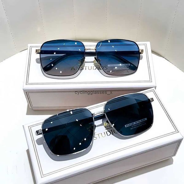 Retro-rechteckige personalisierte und vielseitige polarisierte Sonnenbrille für beide Männer Frauen, während sie UV-resistente High-End-Abschleife betreiben