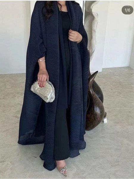 Abbigliamento etnico Abaya musulmana per donne Trench di cardigan a pieghe per pipistrello a pipistrello Solido girare il collare Dubai Abayas Plus size Lusso da donna