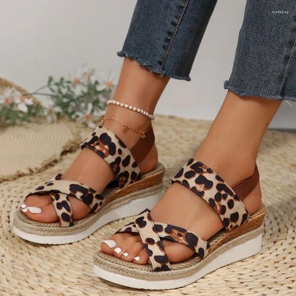 Scarpe eleganti estivi da donna in plarform stlyle leopard sandals alla moda leggero aumento del tallone a cuneo con calze di piedi