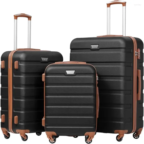 A mala continua com a bagagem com rodas de 3 peças.
