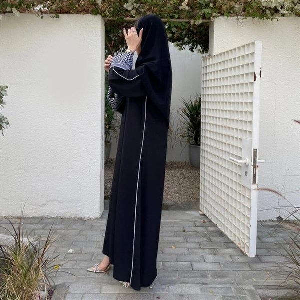 Повседневные платья Женщины Дубай Абая Геометрическая сплайсная сплайдация мусульмане с длинным рукавом одевается в полную длину на молнии Исламский кафтановый молитва хиджаб