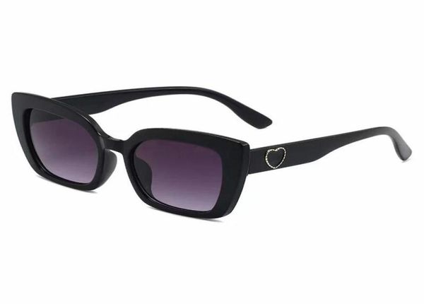 2021 Neue Designer Sonnenbrille Brandbrille Outdoor Parasol PC Frame Fashion Classic Ladies Luxus 1123 Sonnenbrillen Schattenspiegel Wom3226761