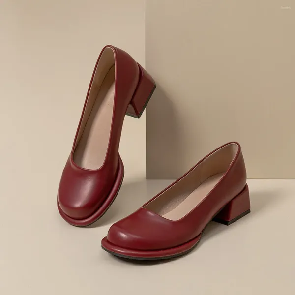 Scarpe casual bordeaux tacco singolo tallone primavera 2024 femminile tondo tondo tondo colore solido