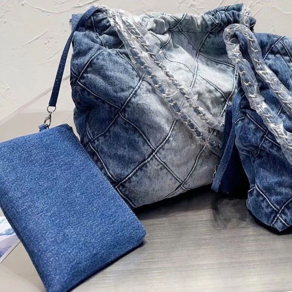 Designer Designer Luxury 22Bag Big Shopping Borse Ladies Denim 22Bag Catene Borse Bota di manico Tople Bag 30 cm 36 cm Denim blu grande tot264u