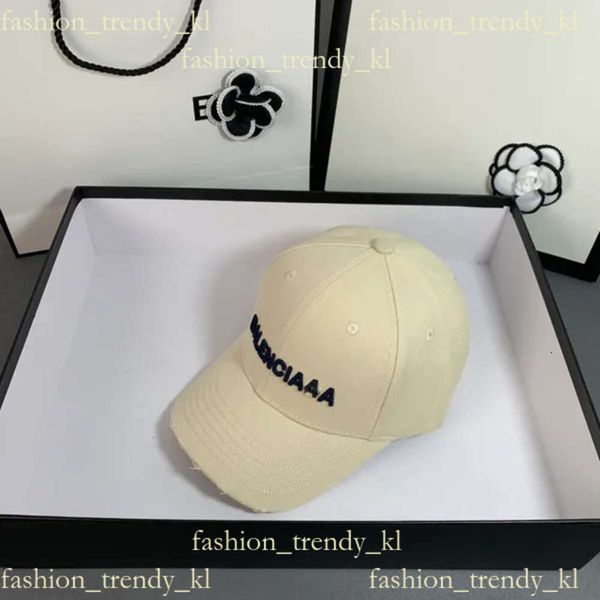 Esportes Balengiaga Hat Designer Baseball Caps Mulher Fashion Hole Casquette Outdoor Sunshade Hearth Letter Bordado 3D Cap 447