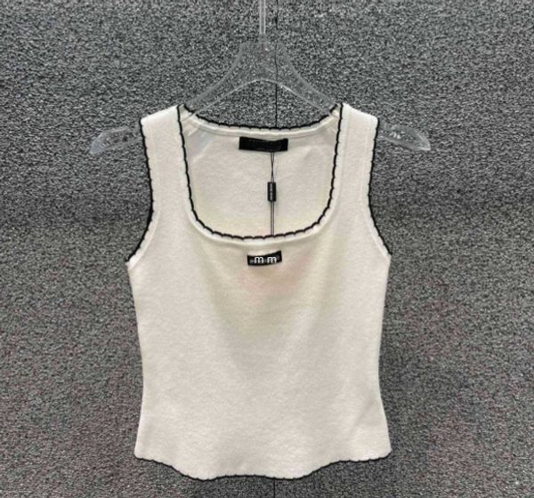 Miu Tank Womens Clothes T -Shirt Designer Frauen Miu Mode sexy Halfter Tops Party Crop Top Sticked Tank Top Frühling Sommer Rückenfreier Strasssexuse -Shirt 755