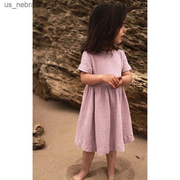 Kız Elbiseleri Yaz Yeni Retro Kız Elbise% 100 Pamuk Toddler Bebek Kızlar Sıradan Gevşek Plaj Kısa Kollu Elbiseler Çocuk Giyim TZ83 Q240418