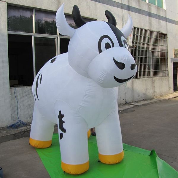 8m de comprimento (26 pés) com soprador personalizado oxford gigante inflável de leite réplica de gado de vaca modelo Promoção agrícola publicidade