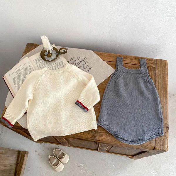 Set di abbigliamento primaverili e autunno della bambina da cartone animato cervo a maniche lunghe a maglietta 2 salti a camisto grigio che possono essere ordinati