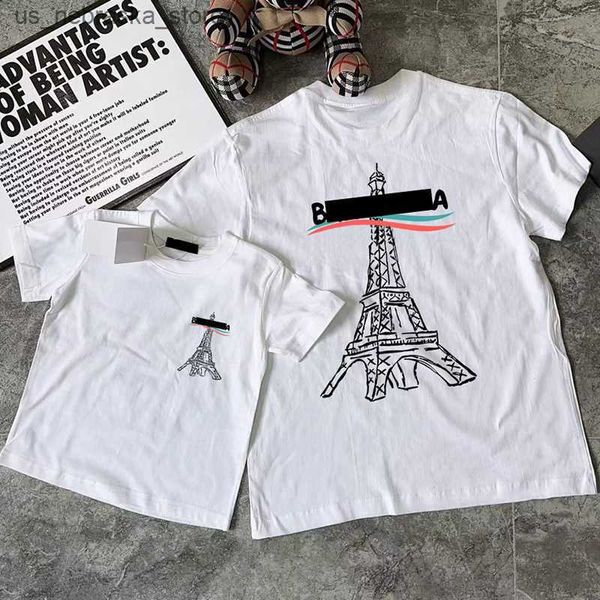 T-shirts Summer Kids T-shirts Família usam traje de pai-filho de mangas curtas Tees Candy Colored Casual Top com design de cartas Cotton Tee Q240418