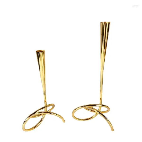 Candele moderne decorazioni per la casa accessori per ufficio Candelabra decorazione geometrica creativa Nordic Creative Retro Gold Candlestick Housewarming