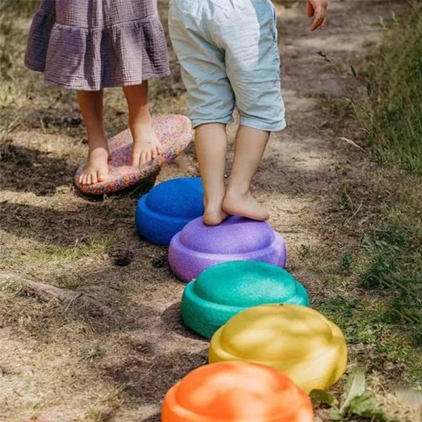 Brinquedos classificando o ninho empilhando brinquedos infantis que cruzam o treinamento de pedra do rio Crianças Balance Habilidades de coordenação Stap Stones Family