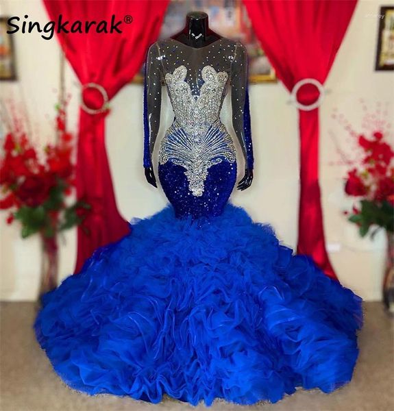 Partykleider Ankunft 2024 Royal Blue Prom Meerjungfrau Langarmes funkelnde Kristalle Diamanten Rüschen Hochzeit Abendkleider