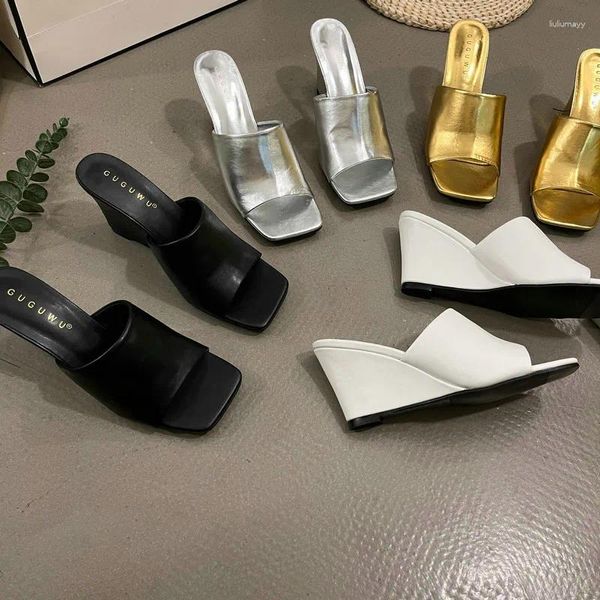 Hausschuhe Retro Wedge Women Summer Wear Square Head Open Tode Dicke Soled Line sexy hochhackige Folien