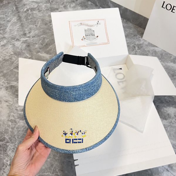 Visors Designer Hat Luxury Visors Tempramatile Women Women Summ Sun Sun State Hats Регулируемая бейсбольная шапка на открытом воздухе солнцезащитный крем.