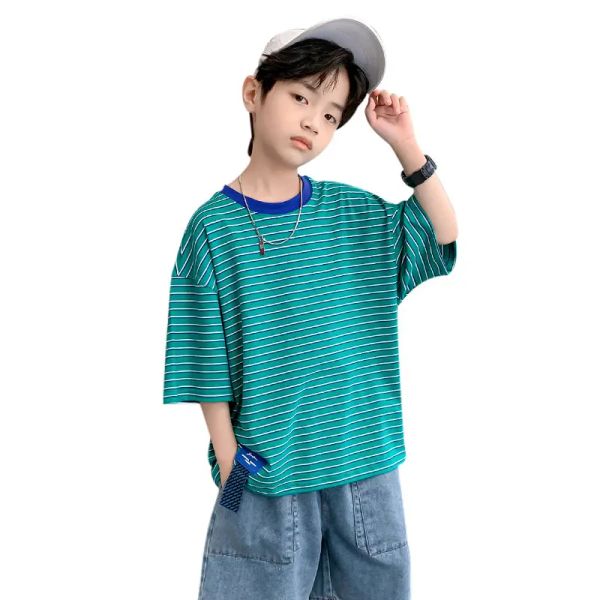 T-Shirts Neu gestreifte Design T-Shirts für Kinder Jungen Sommer Heißverkauf Modische Streetwear Lose Tee Tops Teenager School Sport Sport T-Shirt