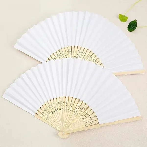 Estatuetas decorativas fã de papel dobrável branco Fã portátil Chinês Presentes de casamento de bambu para a festa de aniversário da festa de aniversário pintura de crianças pintando