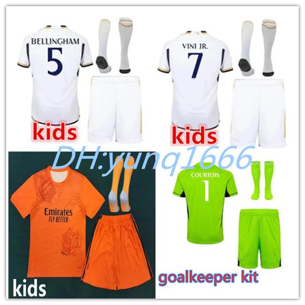 Kinder Real Madrids Courtois Lunin Soccer Trikots Torhüter Kit 25# Arrizabalaga Bellingham Camavinga Modric Vini Jr.Fußballhemd 23 24 25 Tchouameni Fußball -Set