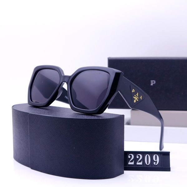 Дизайнерские солнцезащитные очки для женщин мужские классические треугольные буквы