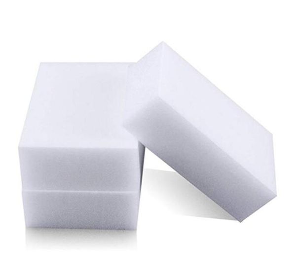 100pcslot White Magic Eraser Sponge Remove detritos de escória de sabão sujeira para todos os tipos de superfícies de limpeza universal de esponja AU3693413