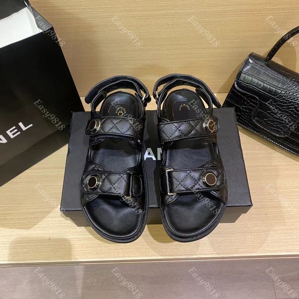 Designer Dad Sandalen Frauen rutschen Sandalen Luxuskristall Sandles gesteppte Plattform Kalb