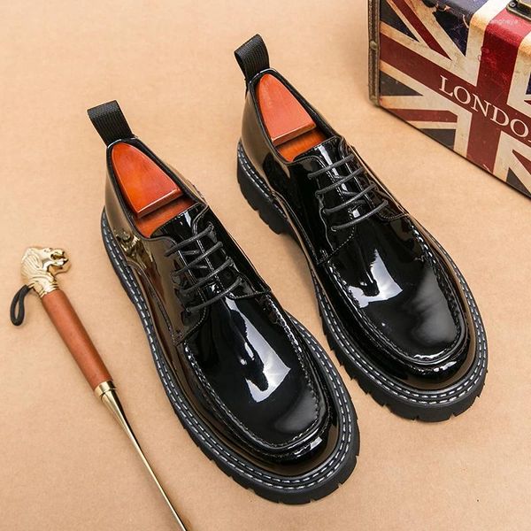 Scarpe casual Slip da uomo On Business Oxfords for Men Marenti Brevetto in pelle Formale Mocassin Tround Toe Dress