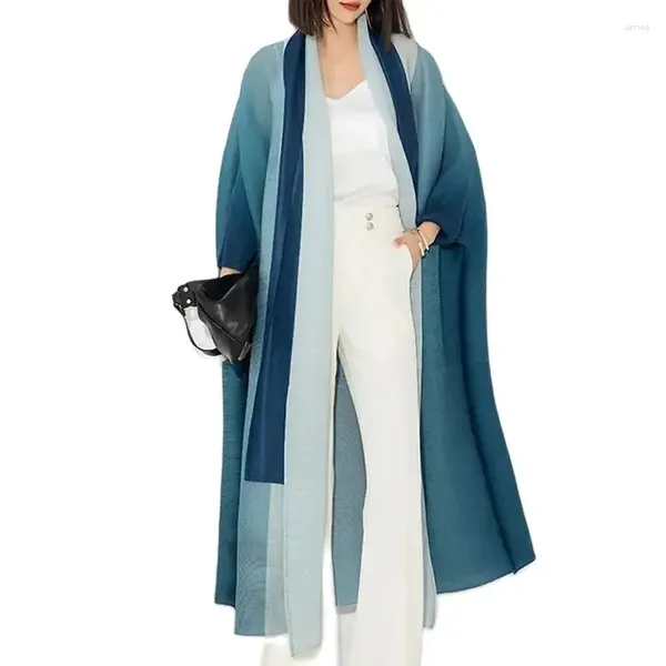 Trench da donna Cappotto per colori gradiente colorato per sciarpa con pipistrello manicotto patchwork cappotto per vento femminile 2024 abbigliamento di moda