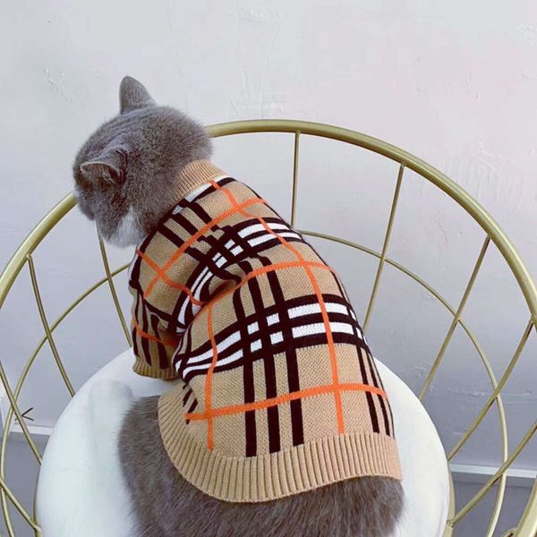 Pet Autumn/Winter Warm Fashion Brand Brand Dog Dog Orseydy Cat Bomei Clothes Good Oggetto