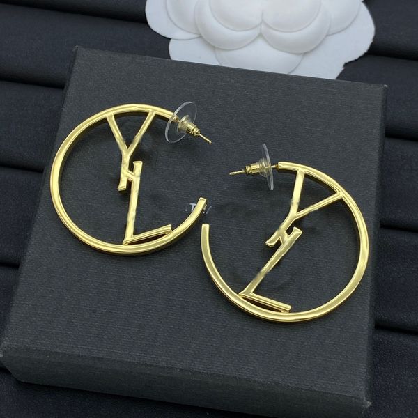 18k Gold Silber Schmuck Ohrringe Designer Girl Fashion Hoop Ohrringe Designer Ohrstifte für Frauen klassische Schmuckschmerzen mit Originalgeschenken Box