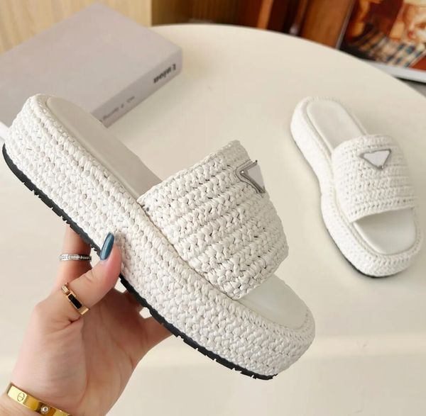 Donne all'ingrosso Crochet Slides a forma piatta Slip sulla piscina su pantofole Nero Nude Blu Posa Sandali casual Bianco SCARPE Lady Beach Walking EU35-41