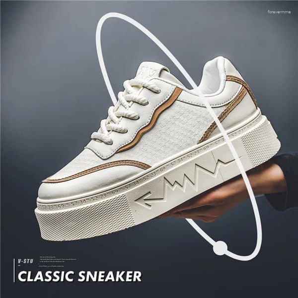 Scarpe casual di quattro stagioni Sneaker Sneaker Altezza Aumentare Cangola in stile coreano comodo suola spessa